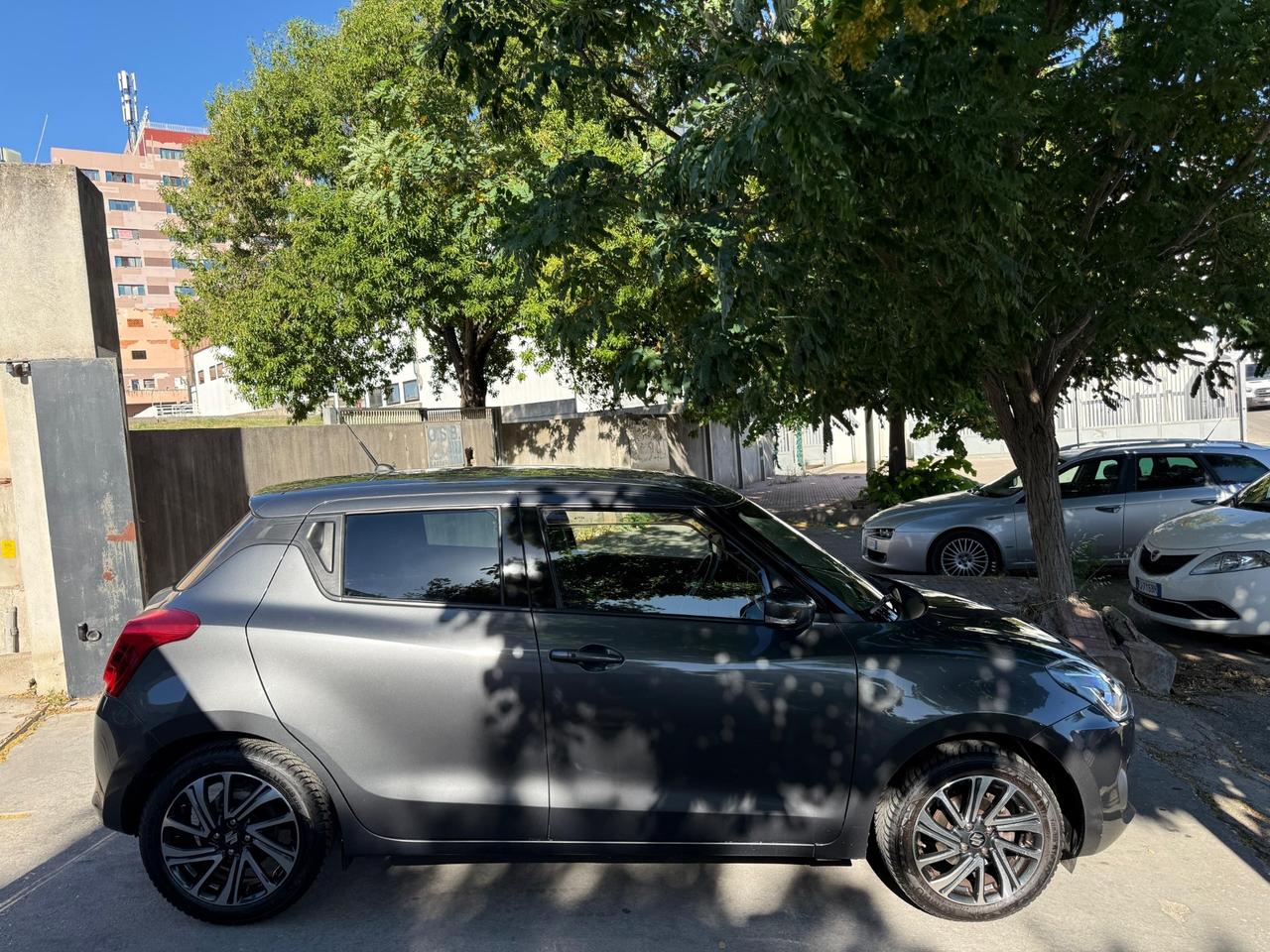 Suzuki Swift 1.2 KM. 28.000! HYBRID NEOPATENTATI