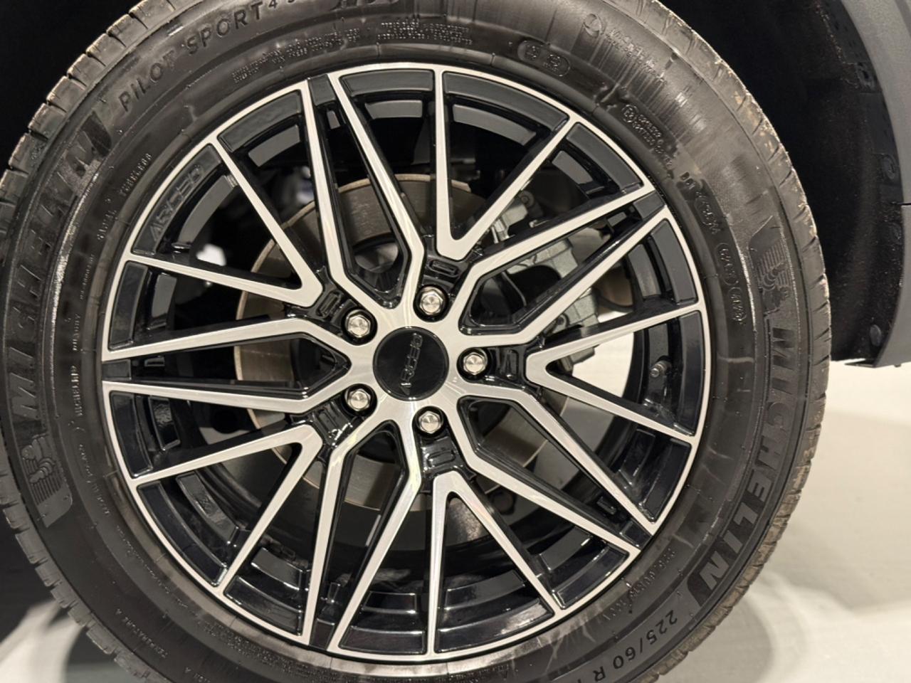 Ford Kuga 2.5 Full Hybrid 2WD Vignale