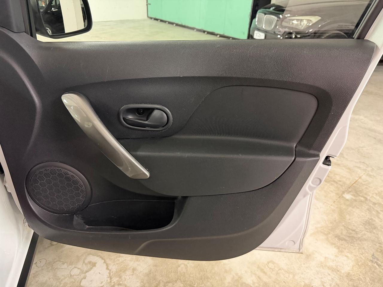 Dacia Sandero Stepway 1.6 12V 90CV Prestige