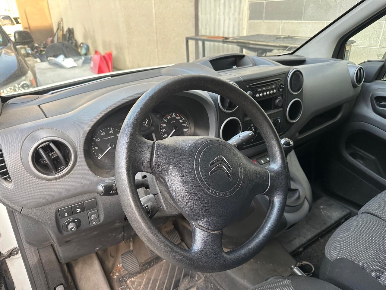 Citroen Berlingo EURO 6B-TESTATA DA SISTEMARE