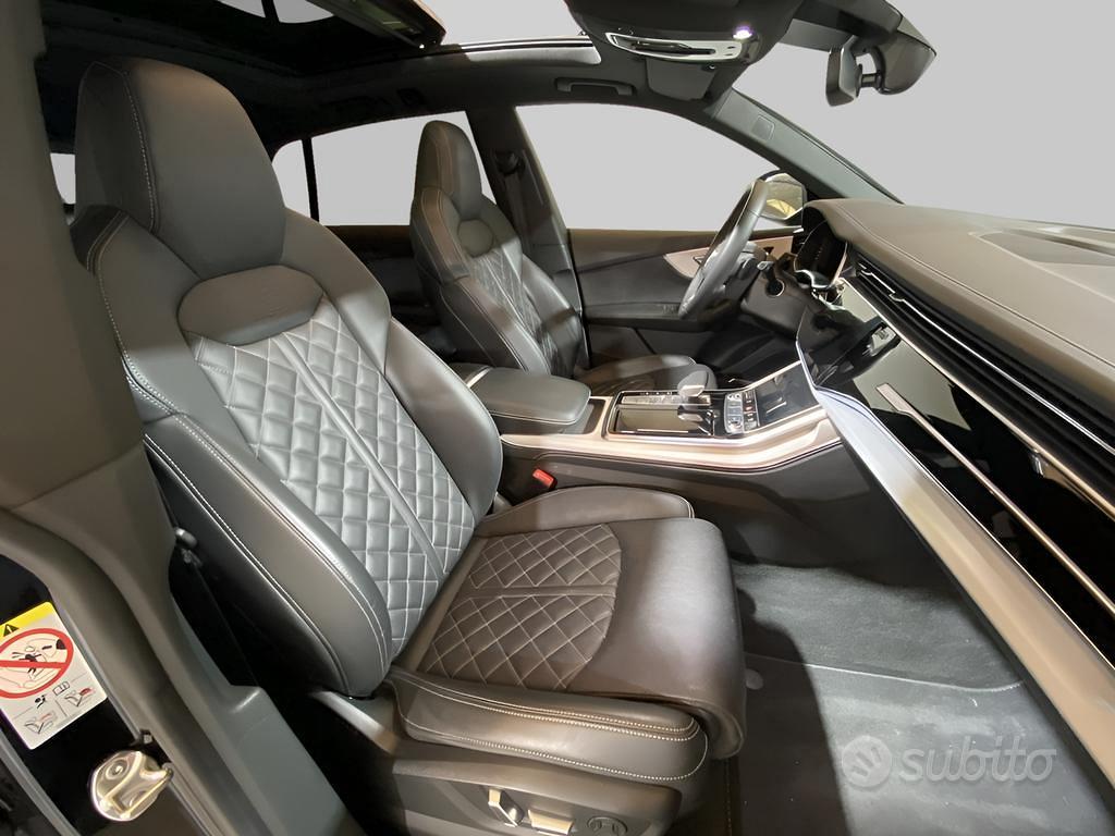 Audi Q8 55 3.0 tfsi mhev Sport quattro tiptronic