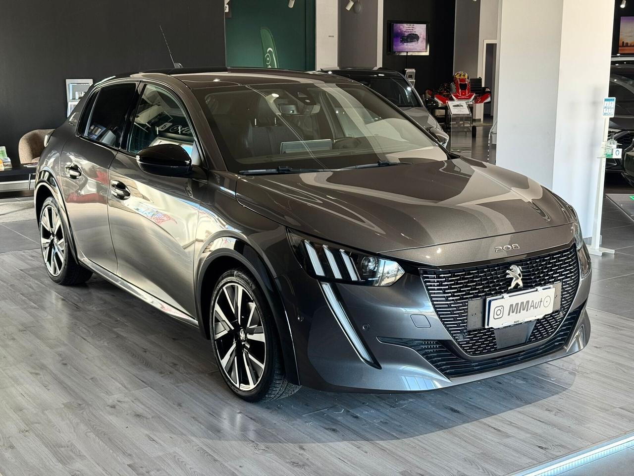 Peugeot 208 BlueHDi 100cv GT Line