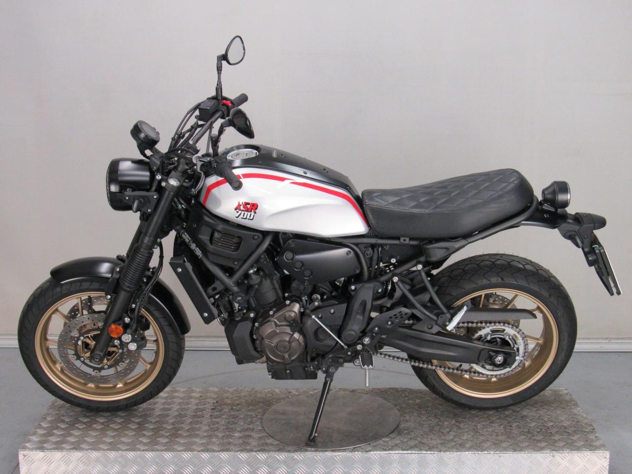 Yamaha XSR 700 ABS X-TRIBUTE SCARICO CARBON