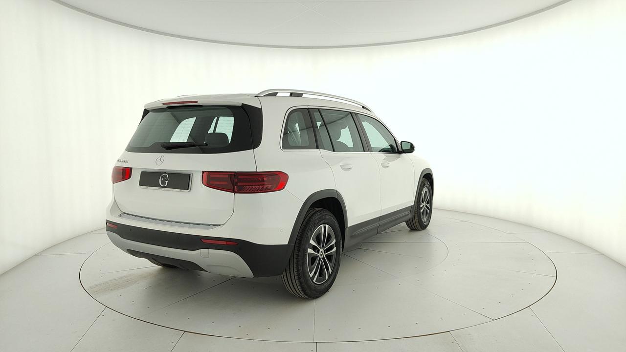 Mercedes-Benz GLB 180 d Advanced auto