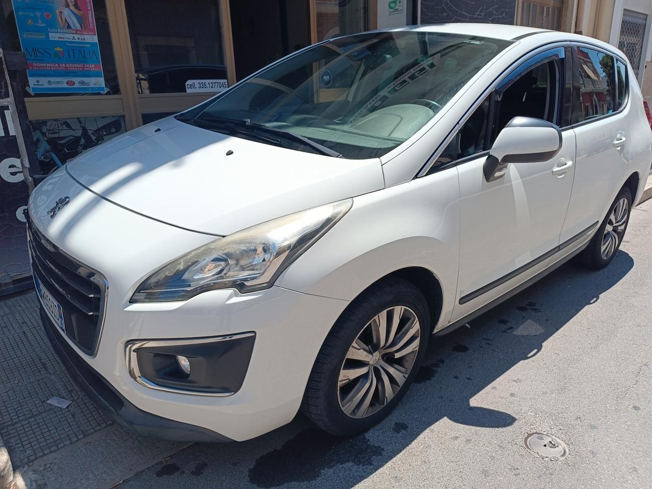 Peugeot 3008 1.6 e-HDi 115CV CAMBIO AUTOMATICO FULL
