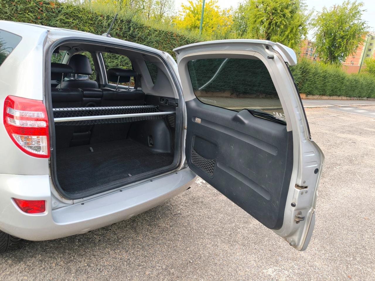 Toyota RAV 4 RAV4 2.2 D-4D 150 CV DPF Luxury