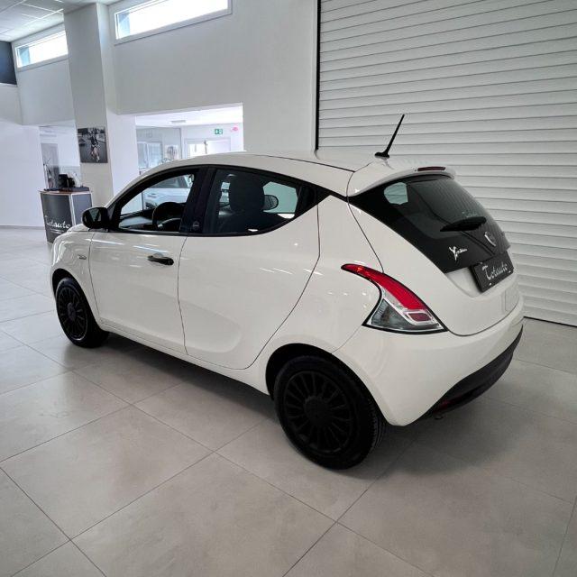 LANCIA Ypsilon 1.0 FireFly 5 porte S&S Hybrid Ecochic Silver