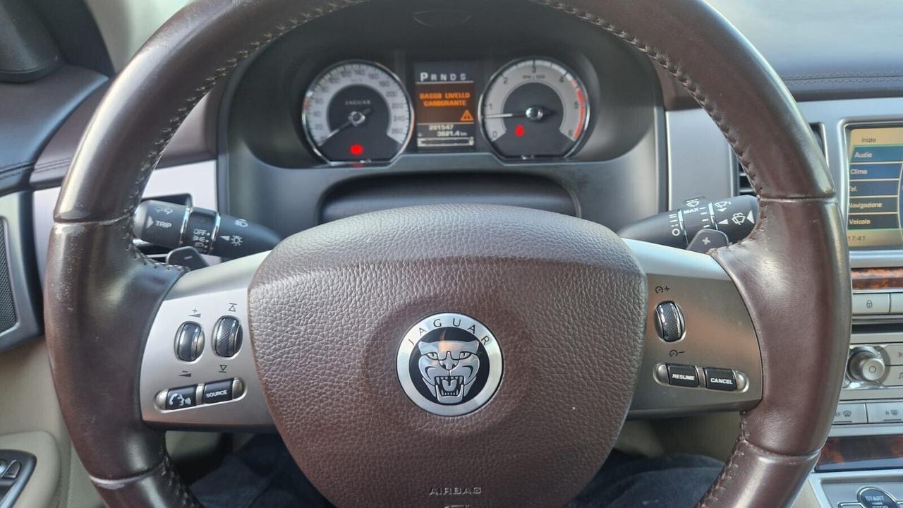 Jaguar XF 3.0 DS V6 Premium Luxury