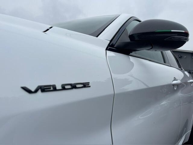 Alfa Romeo Giulia 2.0 Turbo 280 CV AT8 AWD Q4 Veloce Ti