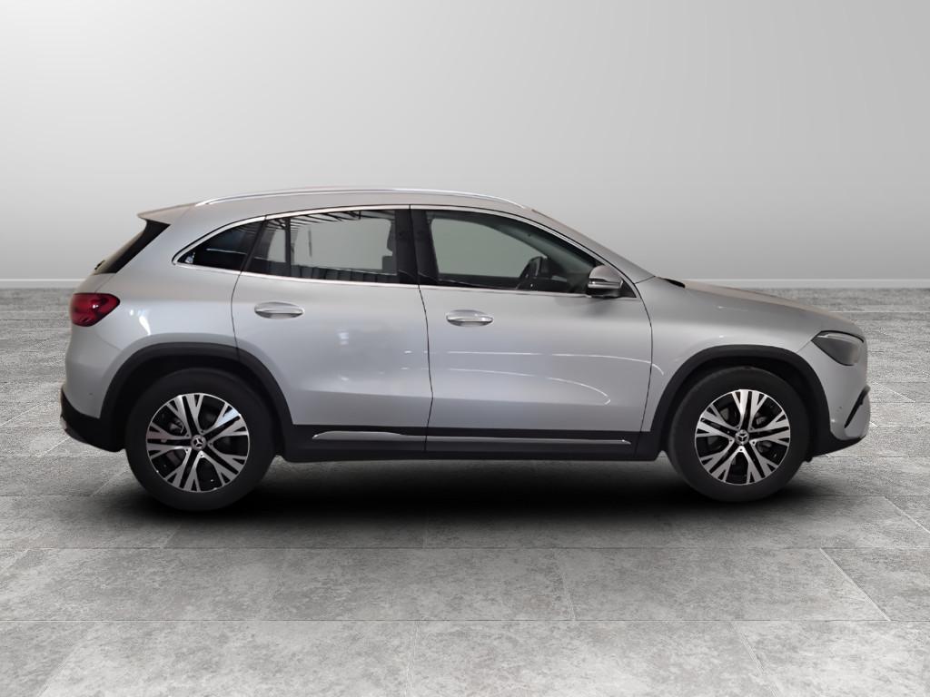 Mercedes-Benz GLA-H247 2023 - GLA 180 d Progressive Advanced auto