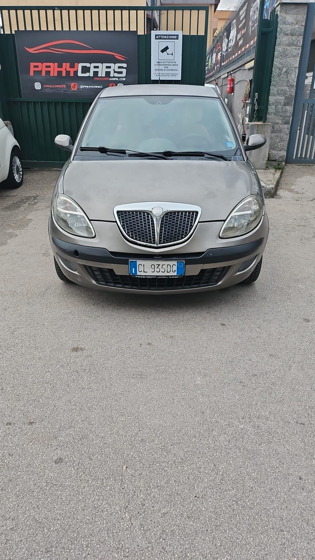 Lancia Ypsilon 1.2 ORO