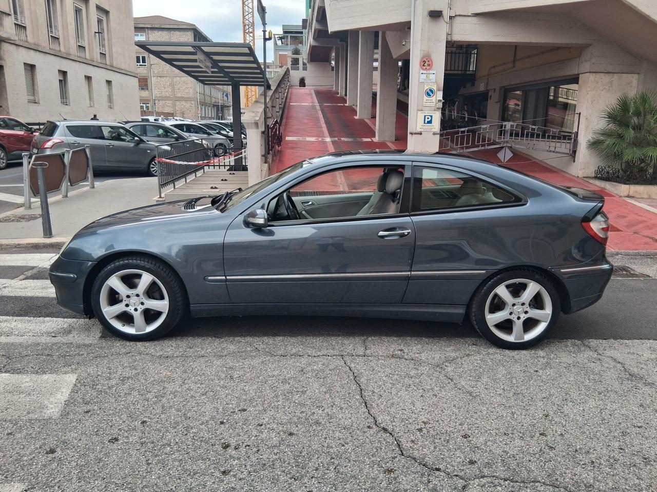 Mercedes-benz C 220 CDI cat Sportcoupé Avantgarde Sport