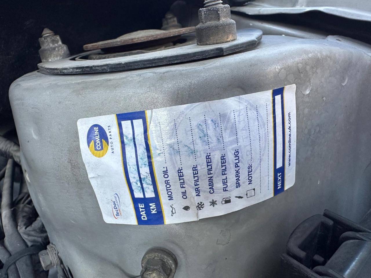 Toyota Yaris 1.3i 16V neopatentati .