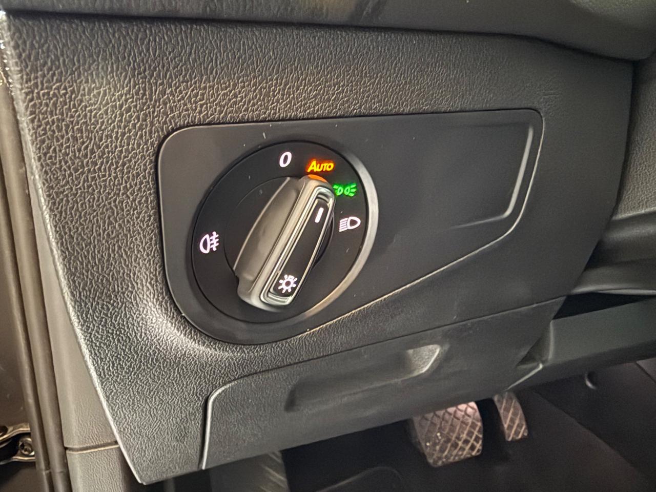 Volkswagen Tiguan 2.0 TDI 150 CV SCR DSG Elegance