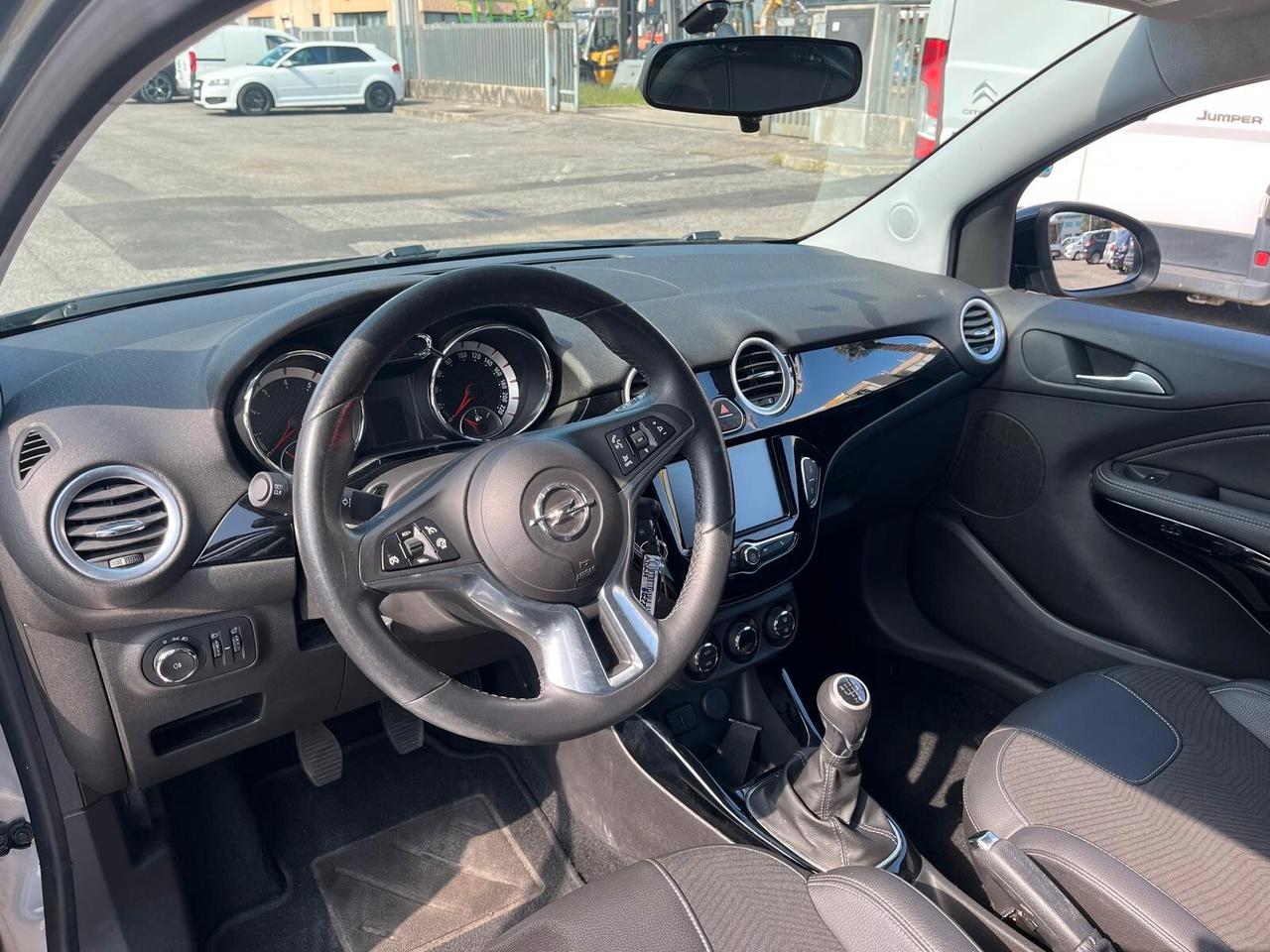Opel Adam 1.2 70 CV