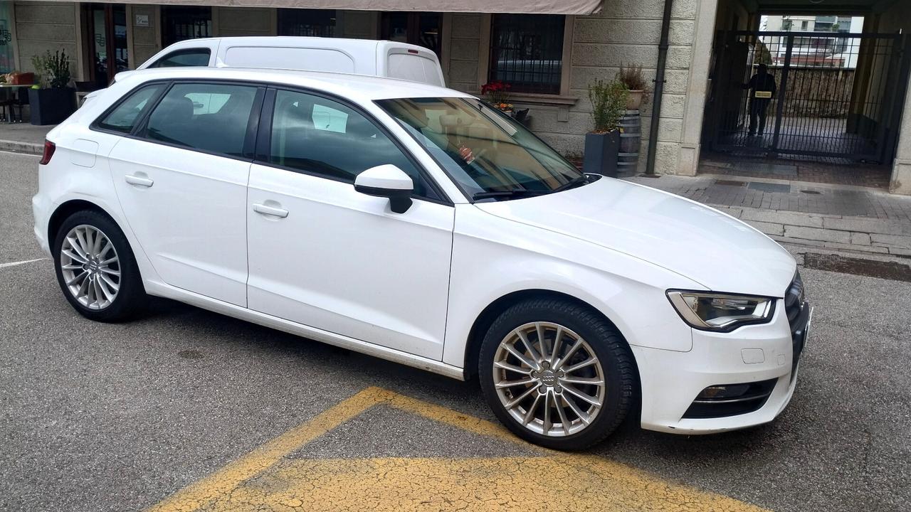 Audi A3 SPB 1.6 TDI clean diesel Business NEOPATENTATI