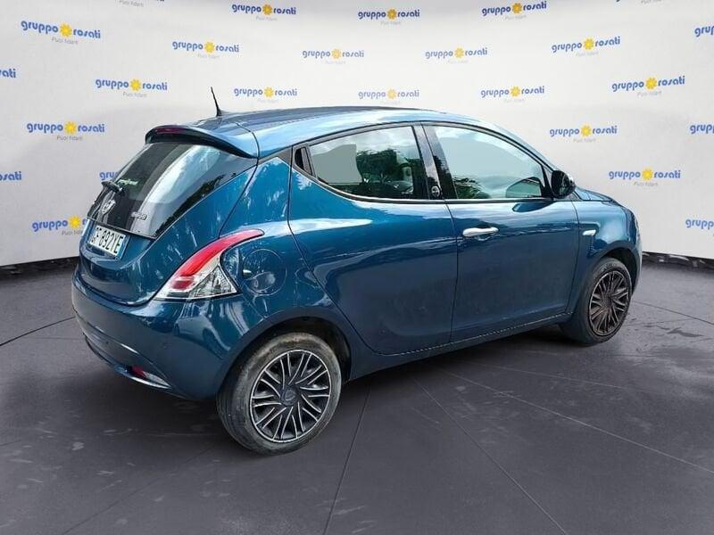 Lancia Ypsilon 3ª serie 1.0 FireFly 5 porte S&S Hybrid Ecochic Gold