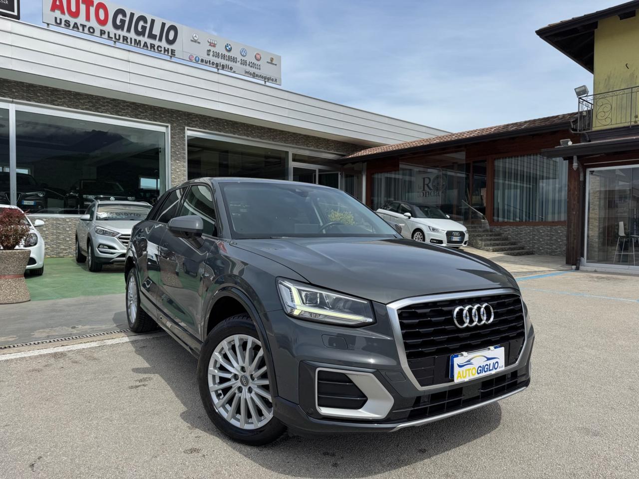 Audi Q2 30 TDI S tronic Identity Black