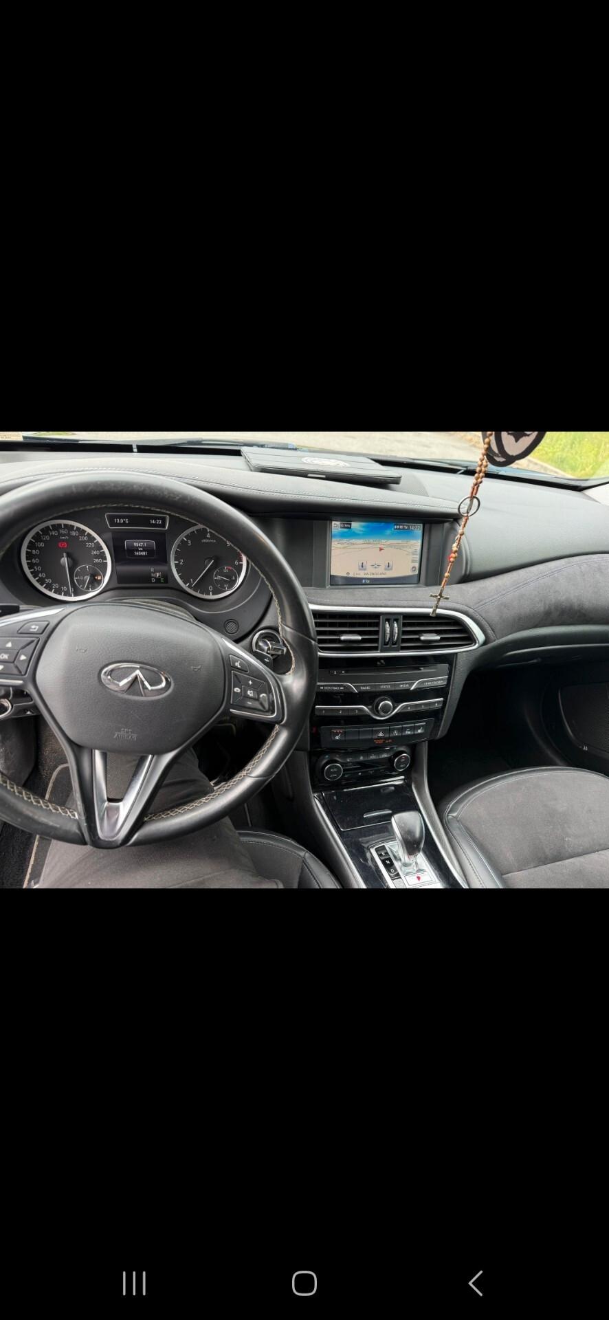 Infiniti Q30 1.5 diesel Premium