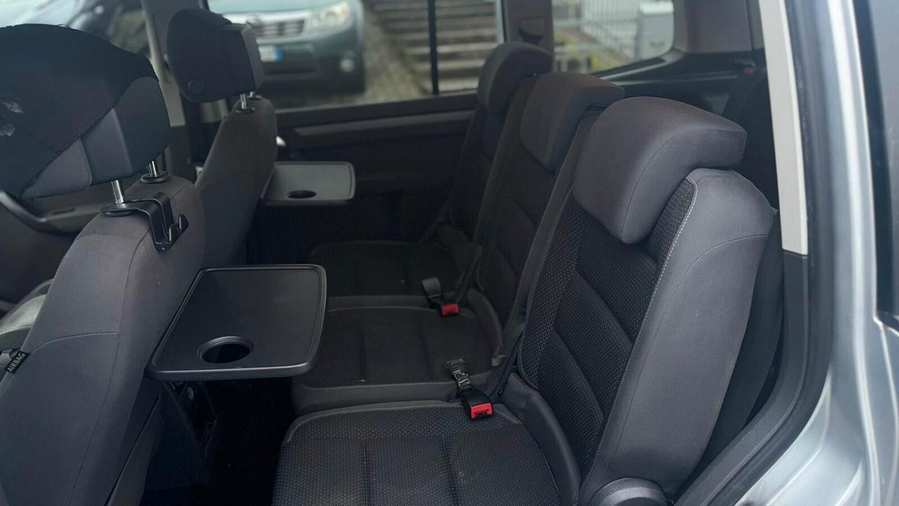 VW TOURAN 1.6 DIESEL 7 POSTI AUTOMATICO NEOP.