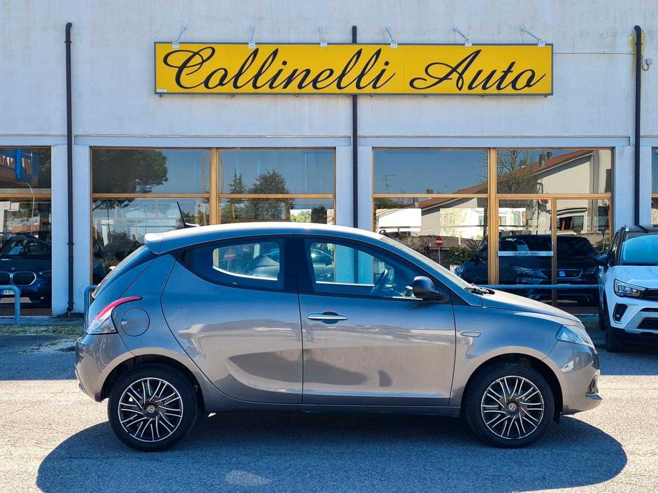 Lancia Ypsilon 1.0 FireFly 5 Posti Hybrid Ecochic Gold