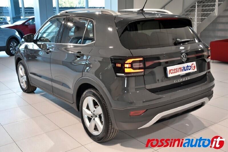 VOLKSWAGEN T-CROSS 1.0 TSI 110 CV ADVANCED + TECH PACK REARVIEW