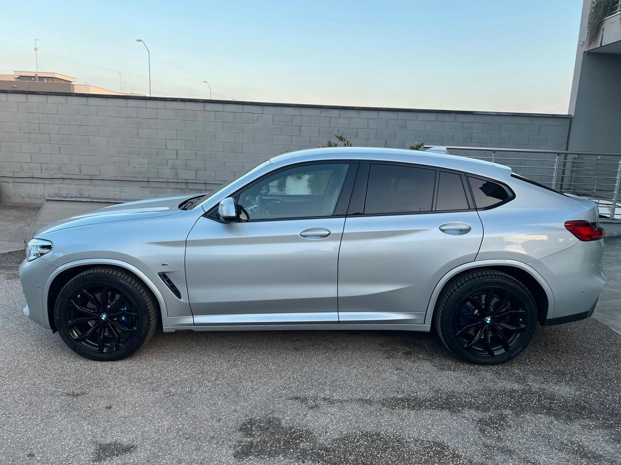 Bmw X4 xdrive25d Msport X auto NIGHT LED/PELLE/360/20;