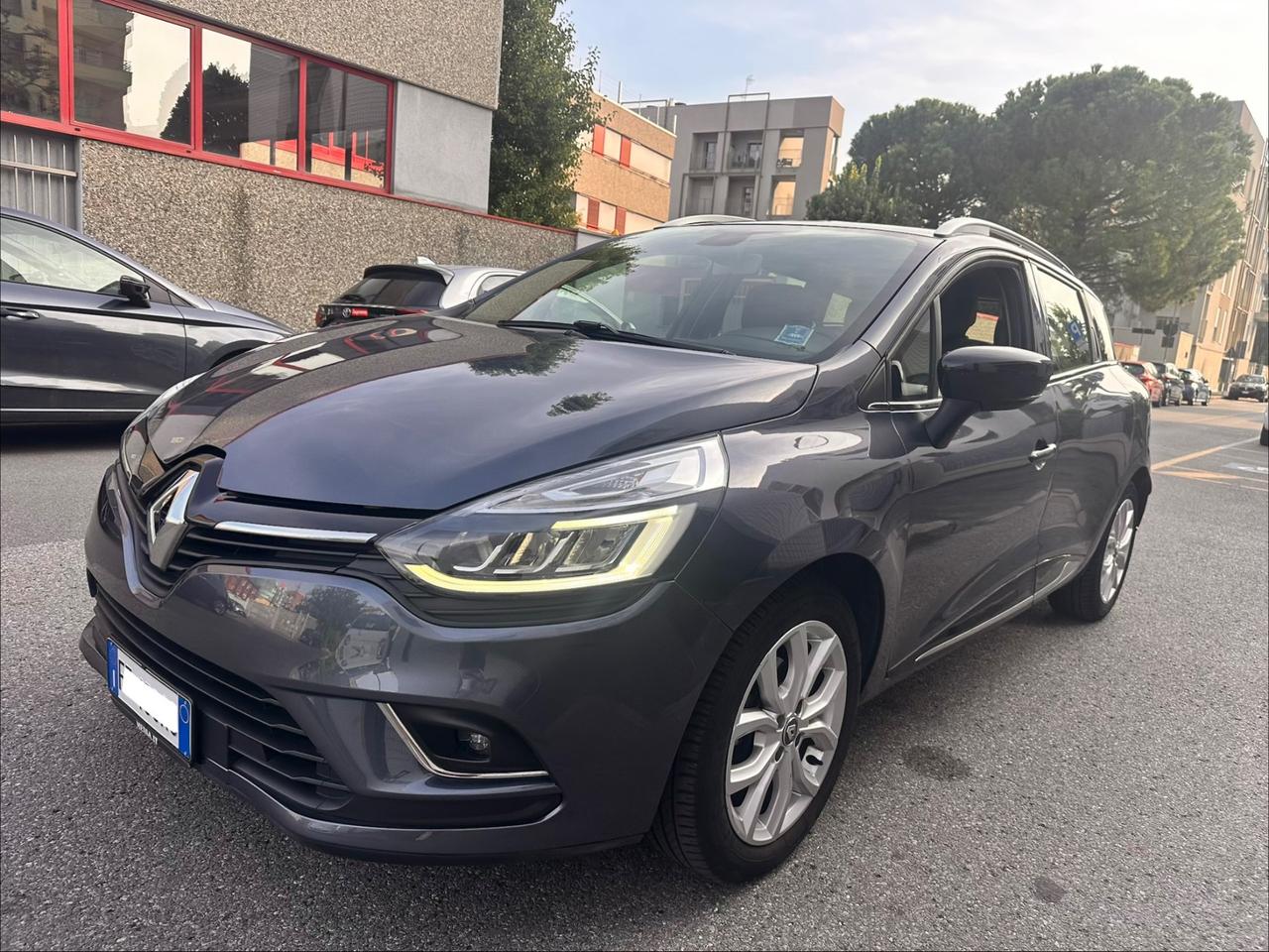 Renault Clio Sporter TCe 12V 75 CV Moschino Intens - euro 6