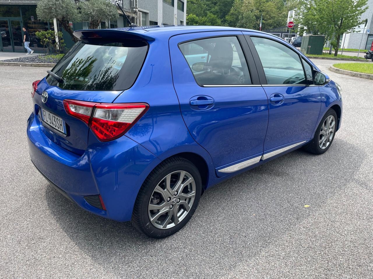 Toyota Yaris 1.0 5 porte*Neopatentati*Cerchi*