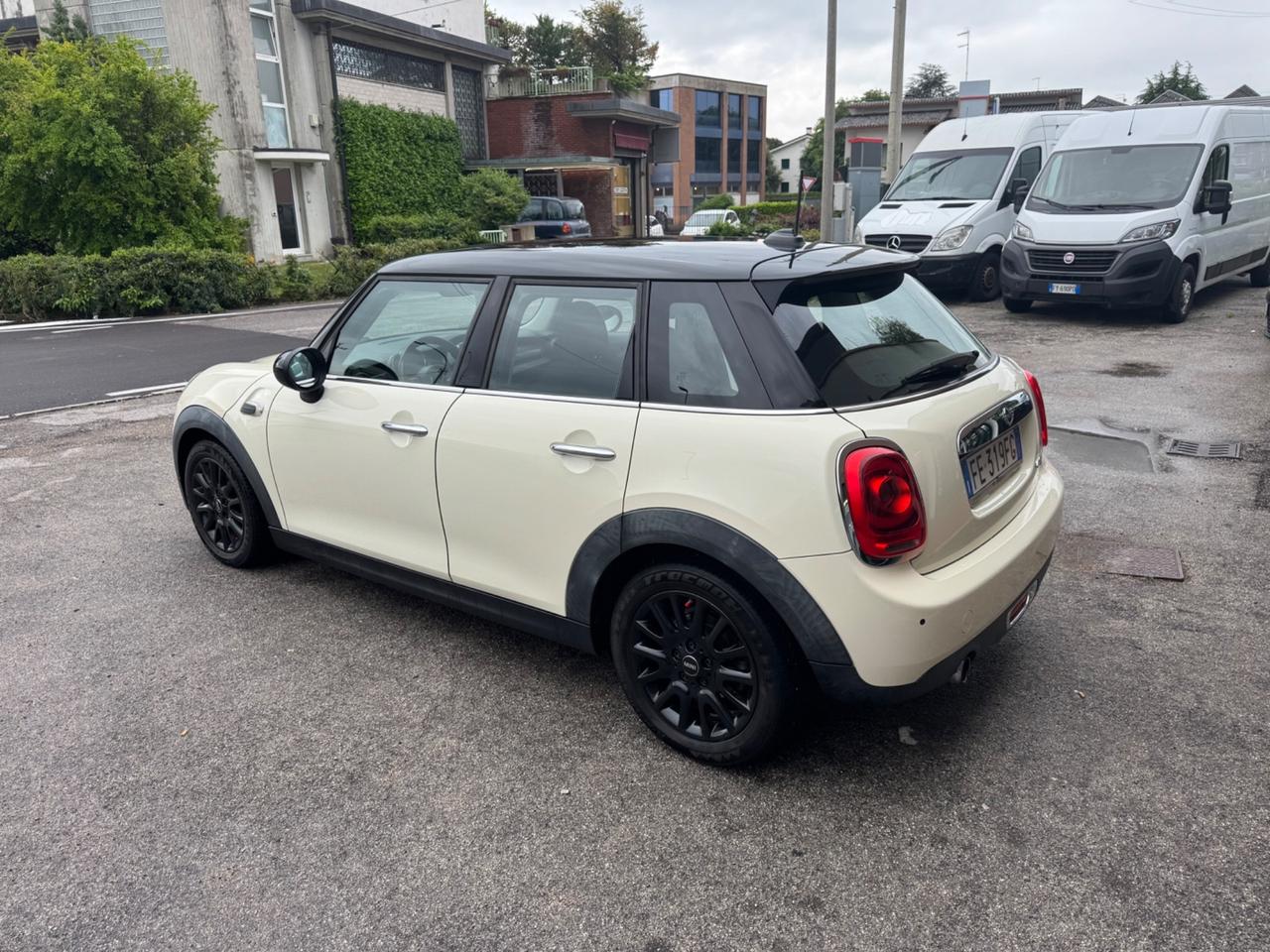Mini 1.5 Cooper D Business