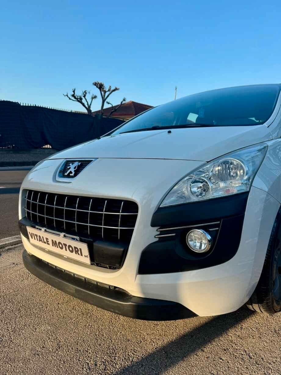 PEUGEOT 3008 1.6 HDi 110CV CAMBIO AUTOMATICO