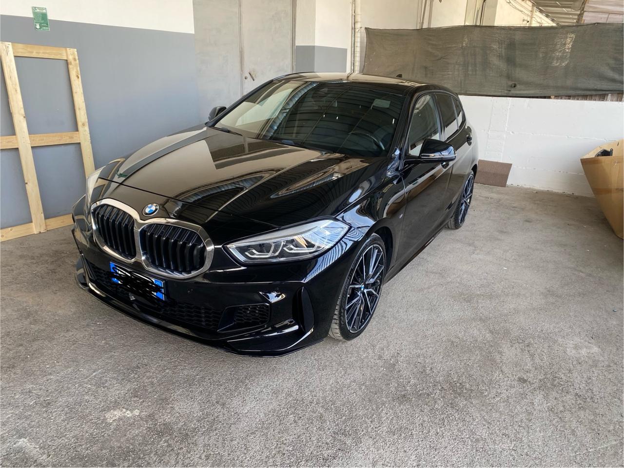 Bmw 116 116d 5p. Msport