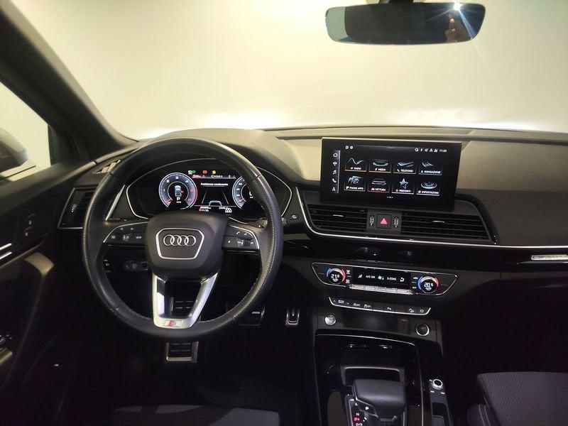 Audi Q5 Q5 Sportback 40 2.0 tdi mhev 12V Identity Black quattro s-tronic