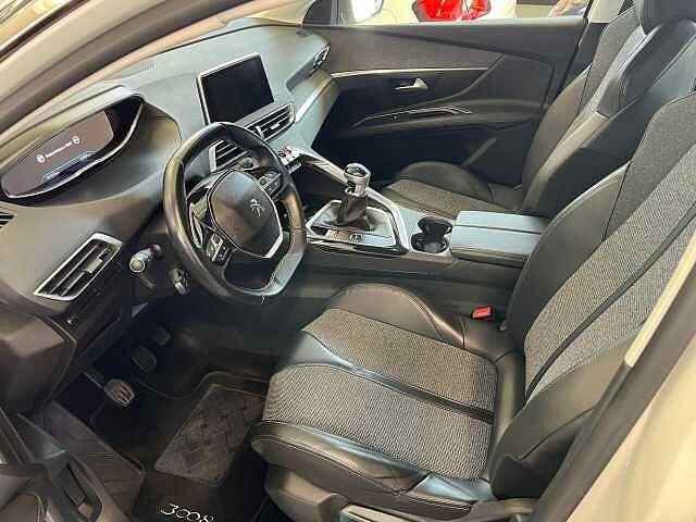 Peugeot 3008 BlueHDi 130 S&S Allure