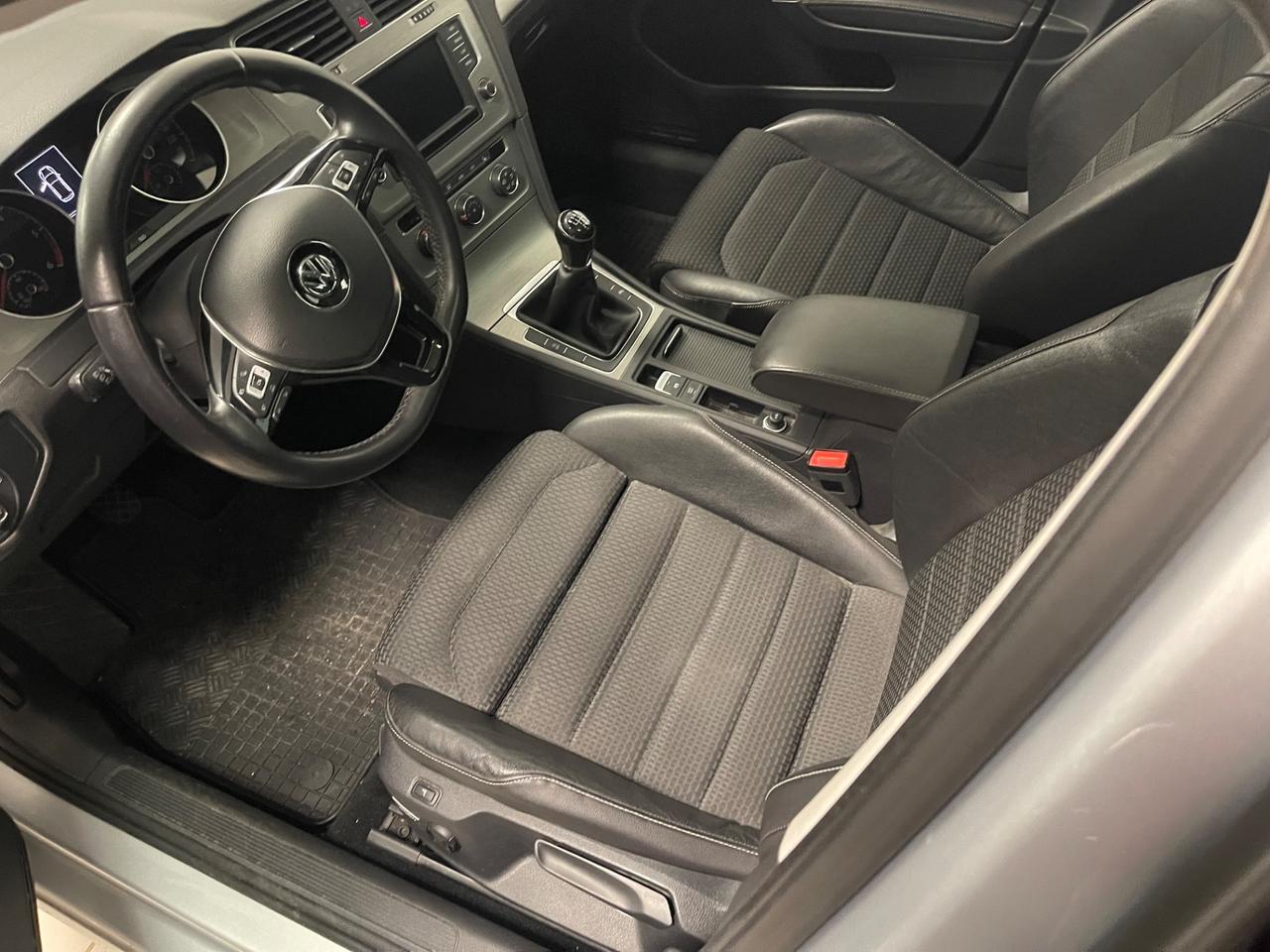 Volkswagen Golf 2.0 TDI 5p. Highline BlueMotion Technology