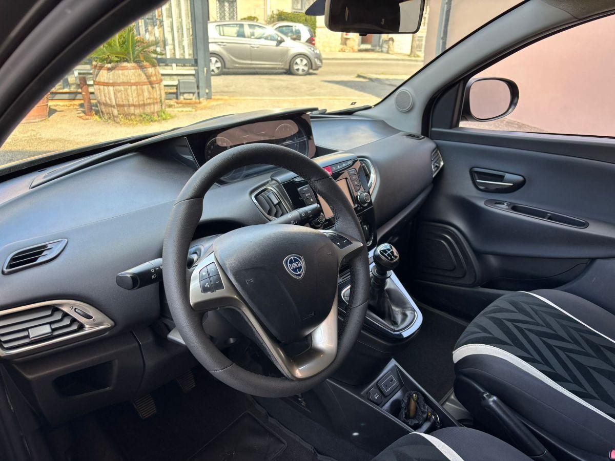 LANCIA Ypsilon 1.2 69CV 5p.GPL Ecochic Gold 5posti