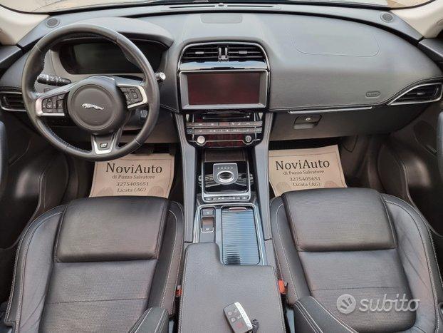 Jaguar F-Pace 2.0 TDI 180CV Tetto panoramico