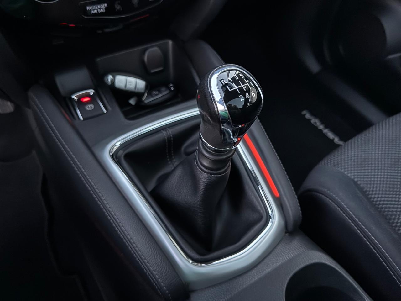 Nissan Qashqai 1.5 dCi Tekna 49.000km Gancio Traino