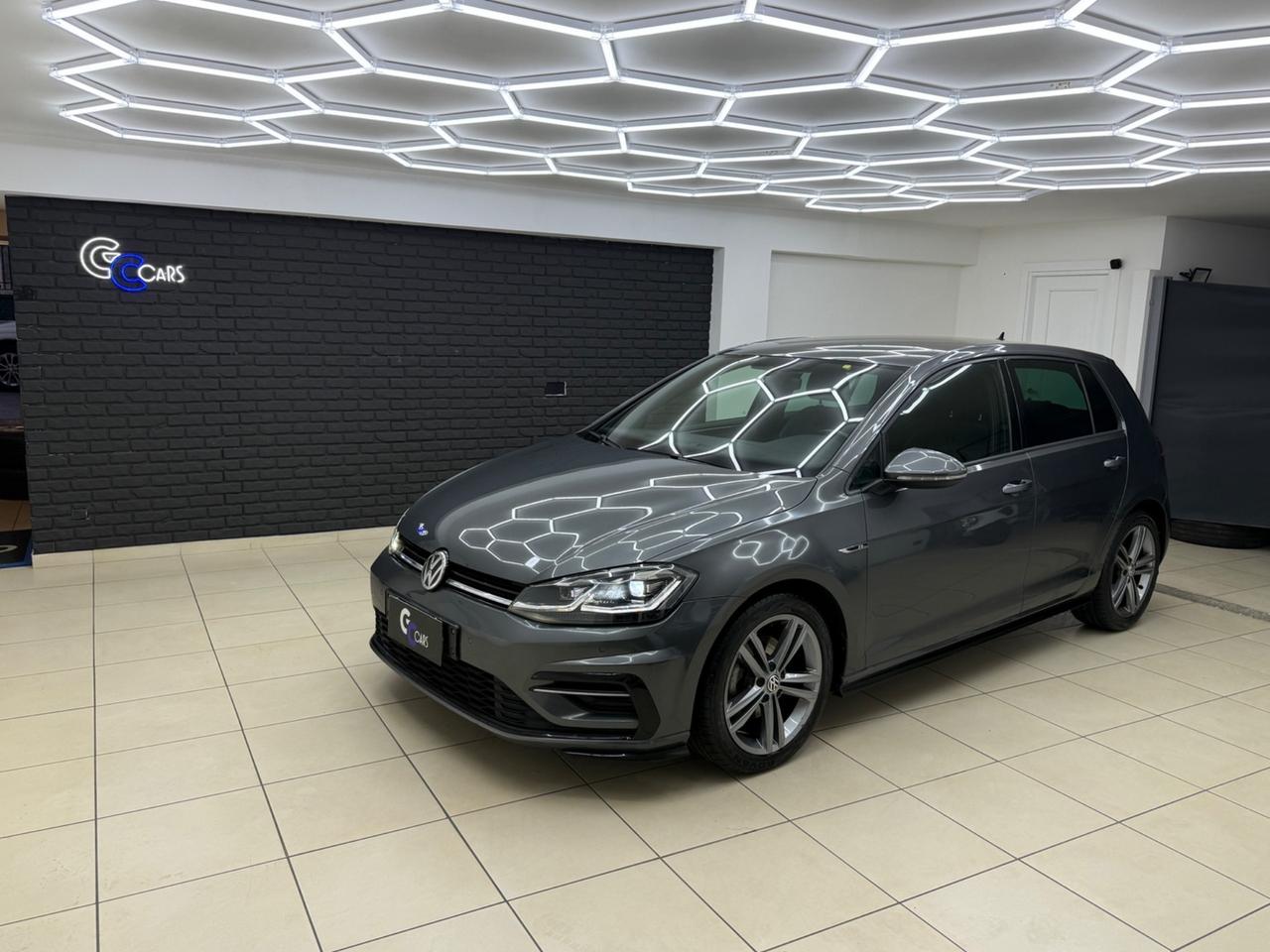 Volkswagen Golf 1.6 TDI 116CV R-LINE DSG FULL LED IPERFULL