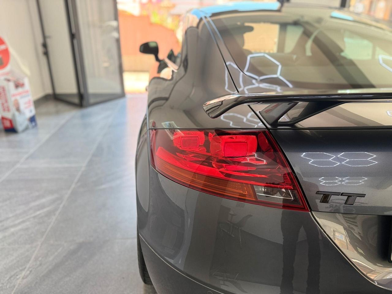 Audi TT Coupé 2.0 TDI quattro Advanced plus