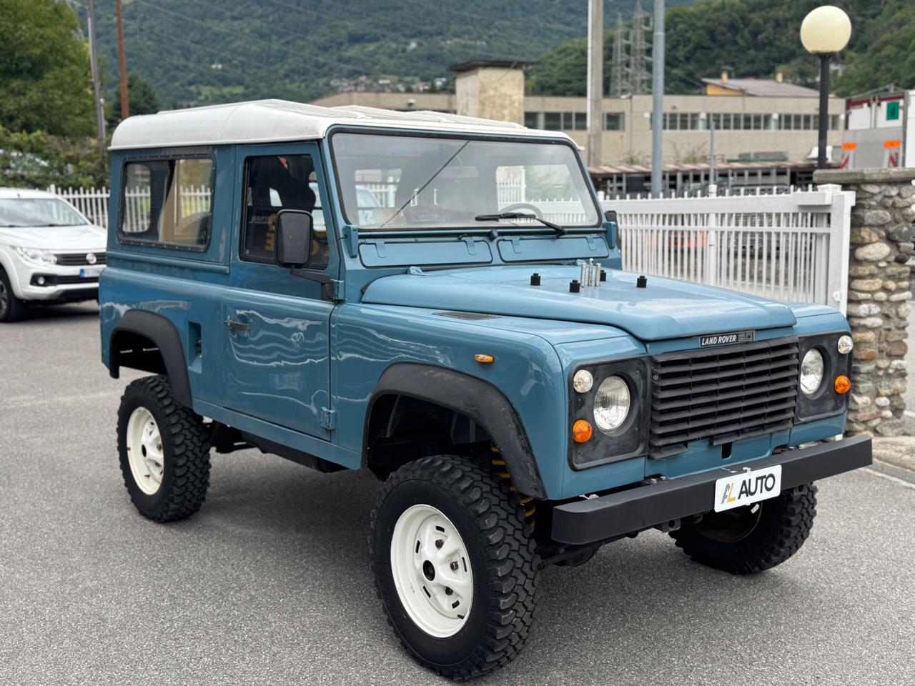 Land Rover Defender 90 turbodiesel Hard-top