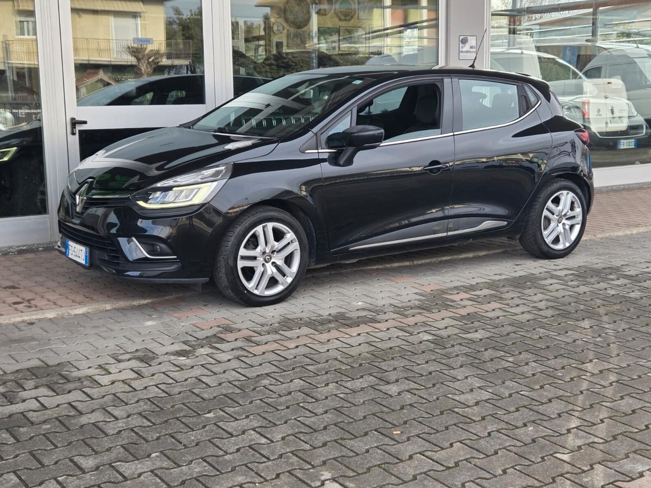 Renault Clio dCi 8V 90 CV 5 porte Moschino Zen
