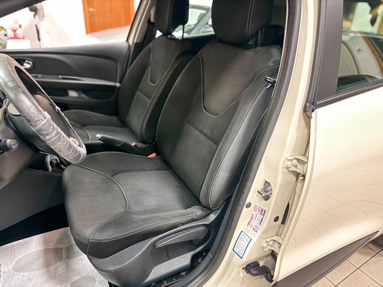 Renault Clio 1.2 75CV 5 porte Intens