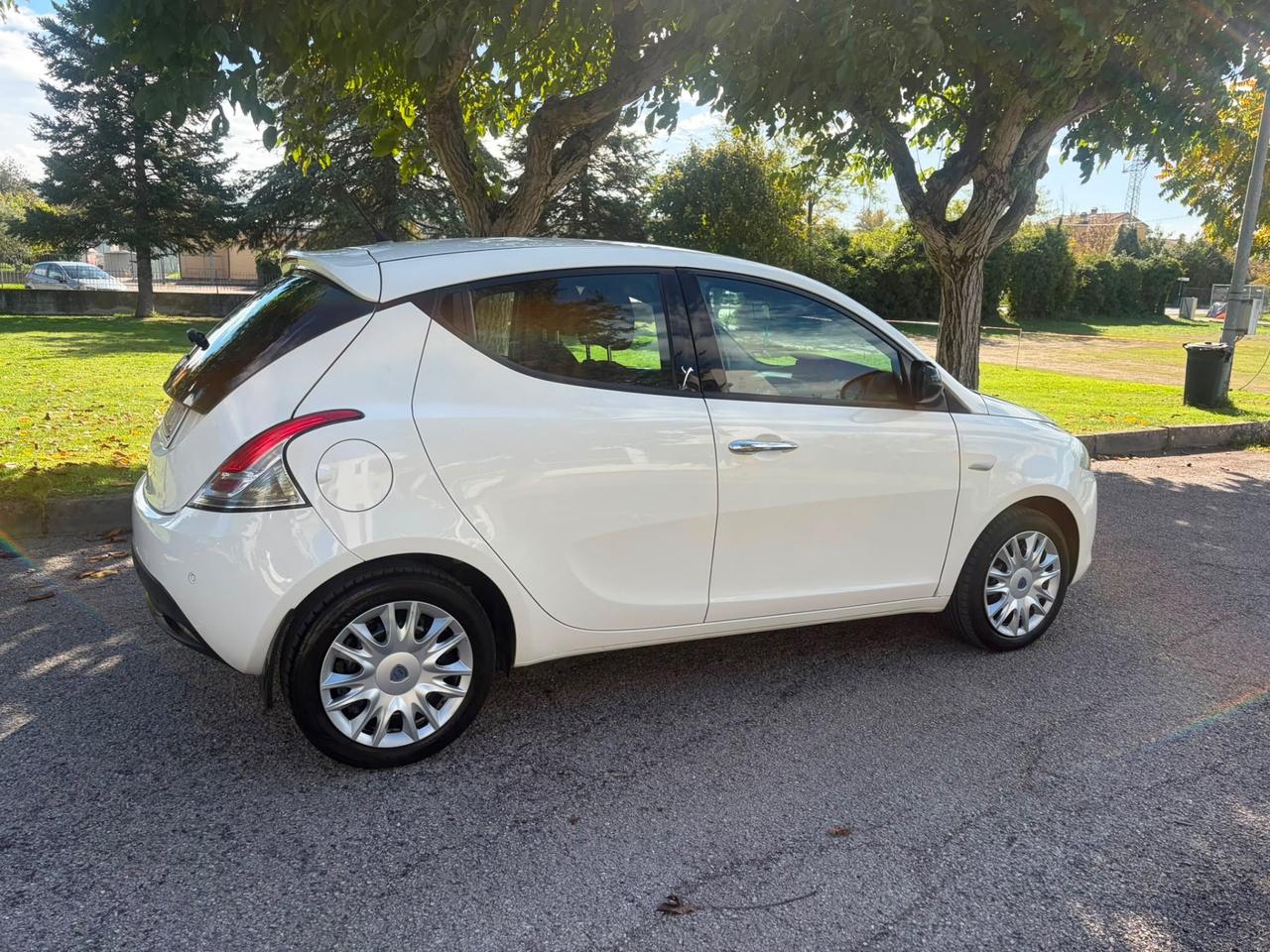 Lancia Ypsilon 1.2 elefantino