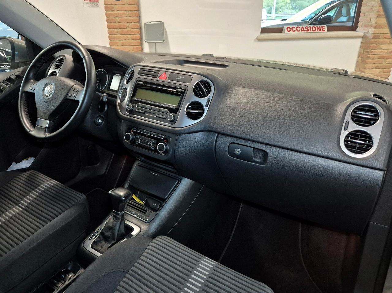 Volkswagen Tiguan 2.0 TDI DPF 4MOTION tiptronic Sport & Style