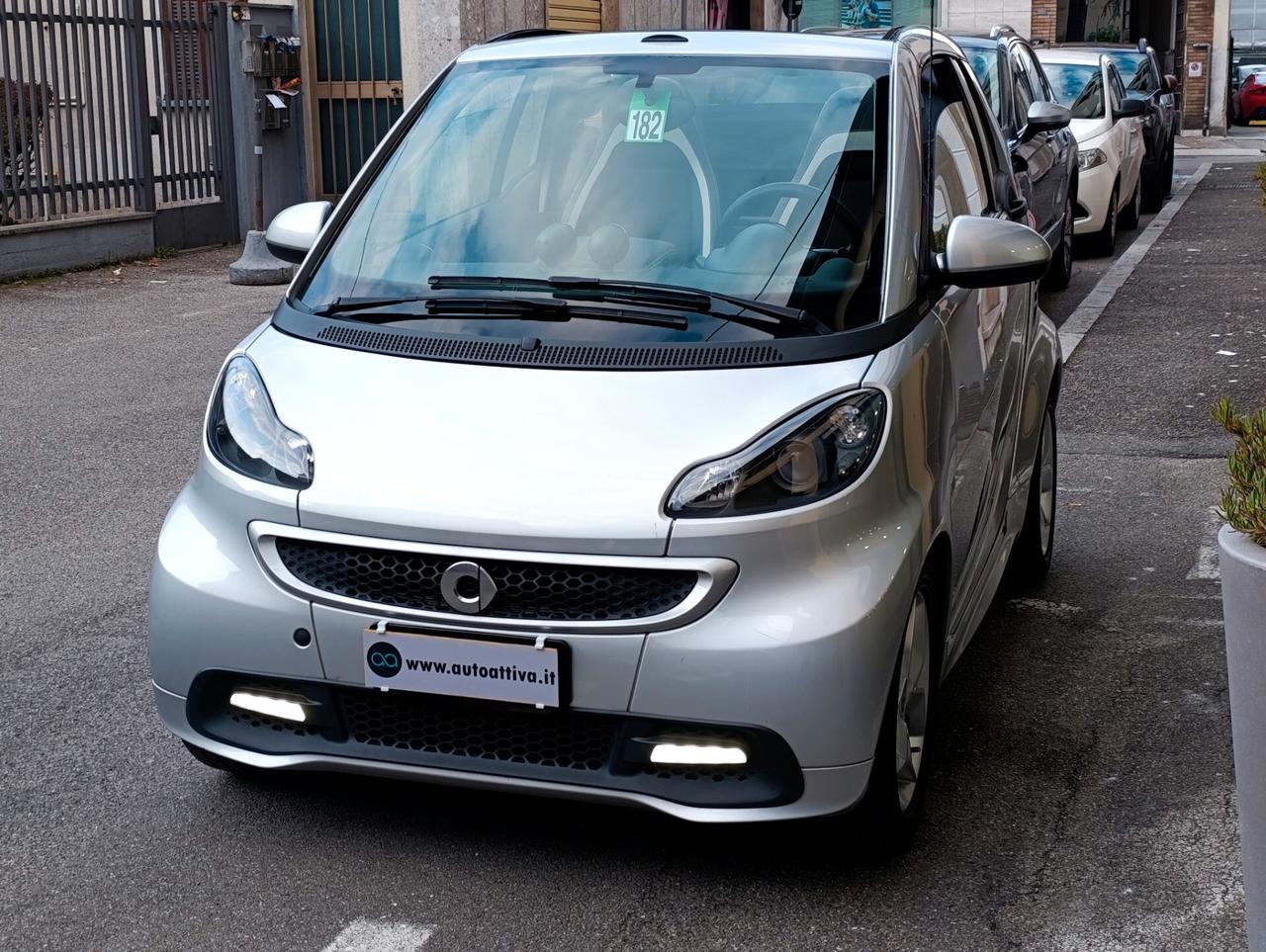 Smart ForTwo 1000 52 kW MHD cabrio passion