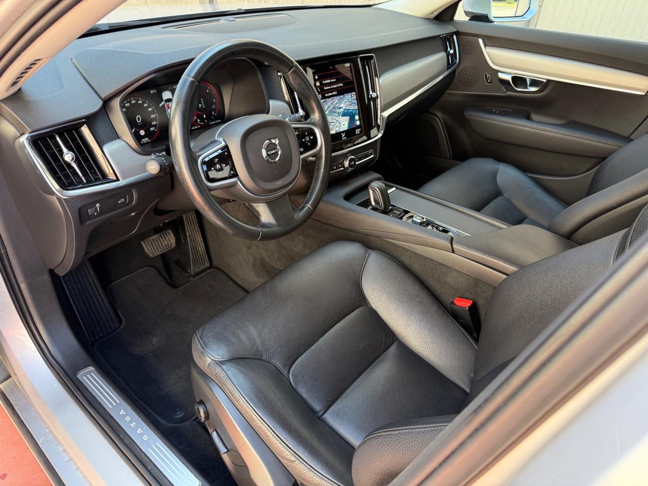Volvo V90 B4 (d) Geartronic Momentum Business Pro