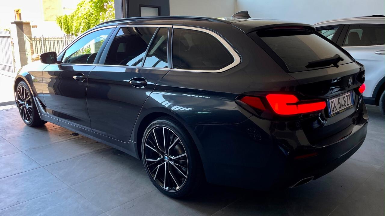 BMW 520D TOURING 2.0 LUXURY 190CV - FULL LED, PELLE, SEDILI ELETTRICI