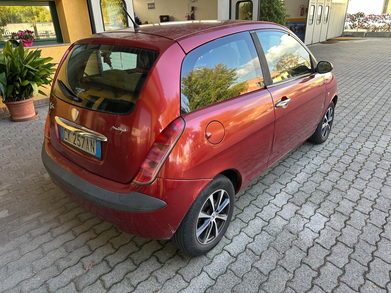 Lancia Ypsilon 1.3 Multijet 16V Argento