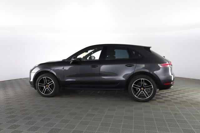 PORSCHE Macan Macan